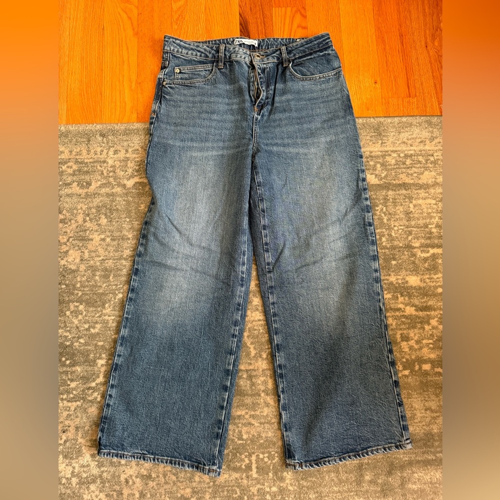 Zara Wide Leg Crop Jeans